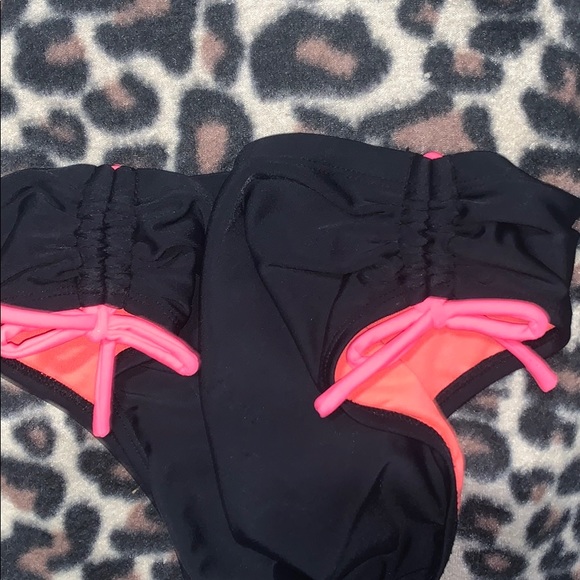 Cute bathing suit - Picture 4 of 5